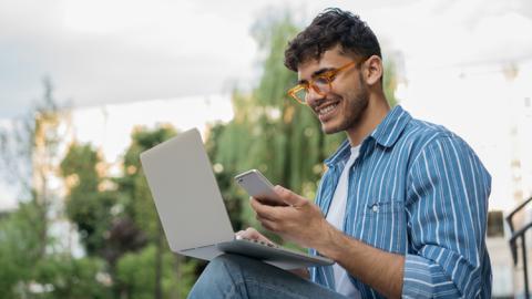 Student checks the Duolingo English Test online